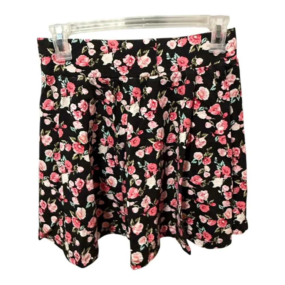 Charlotte Russe Vintage‎ Medium Floral Skirt Black Cottage Core Skater Y2K